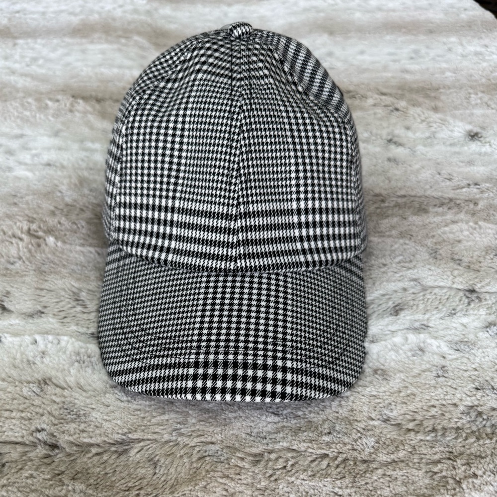 Ann Taylor Loft Classic Black and White Houndstooth Cap  baseball cap NWT